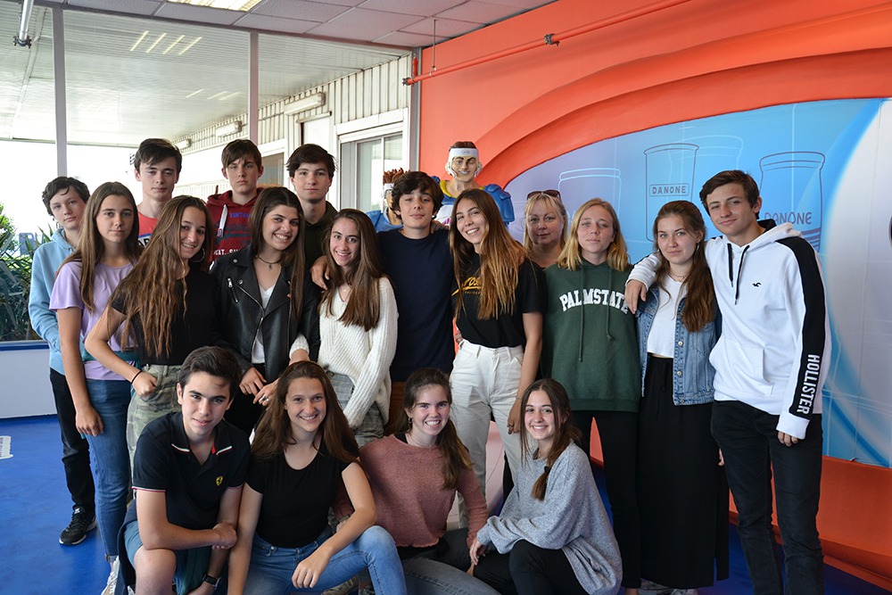 Les 2ndes Visitent L usine Danone Lyc e Fran ais De Barcelone