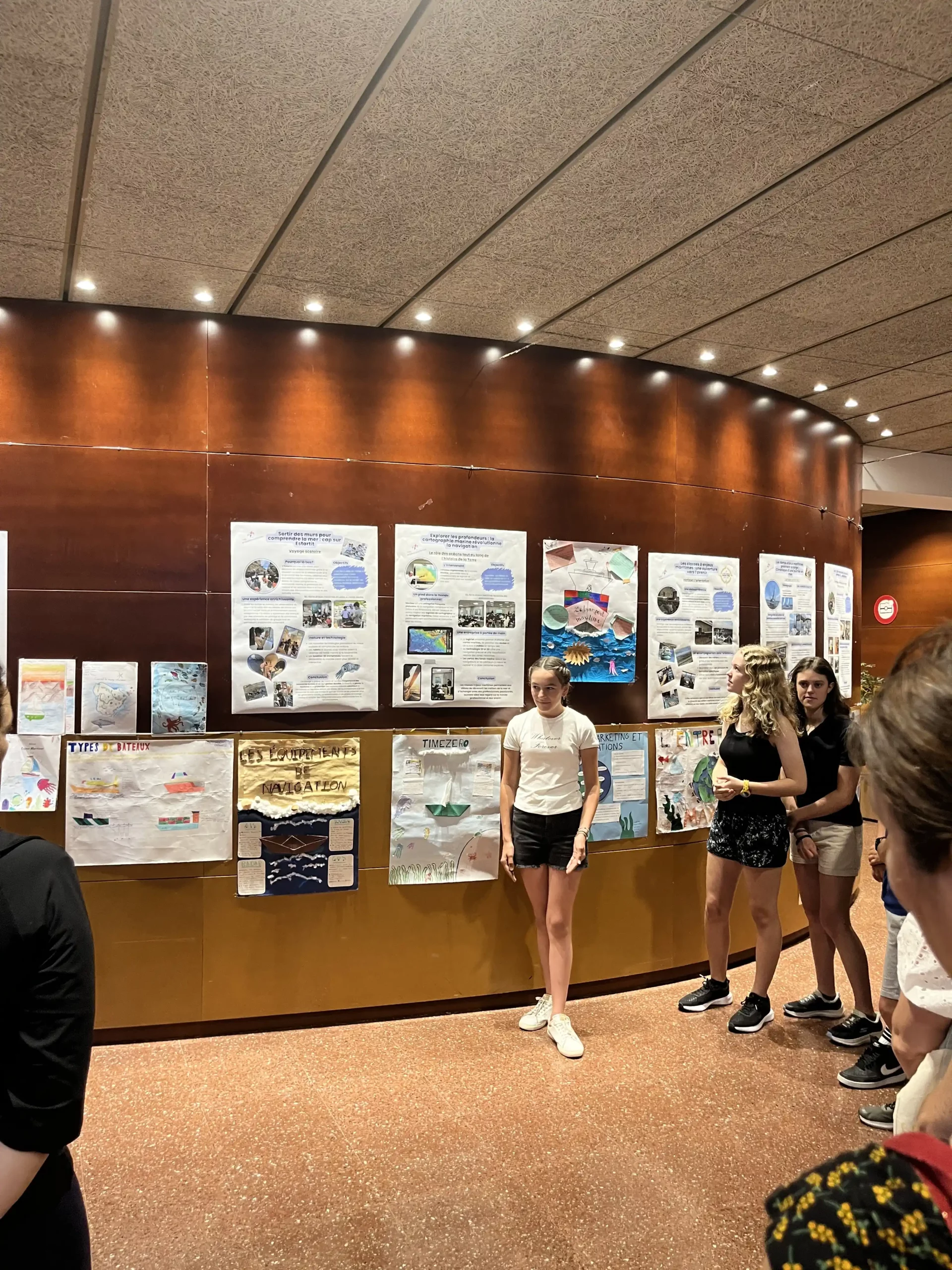 Inauguration de l’expo « Classes Enjeux Maritimes » - Lycée Français de ...